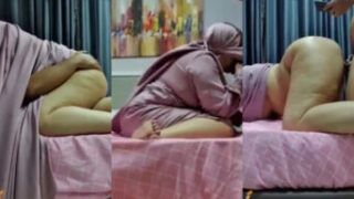 STW Jilbab Semok Gamis Ungu Minta Jatah Malam Jumat